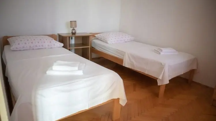 Apart Daire (Two-Bedroom Apartment with Sea View)