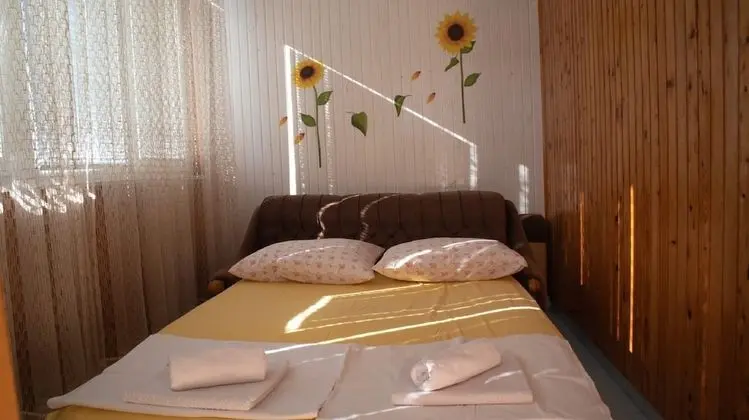 Apart Daire (Two-Bedroom Apartment with Sea View)