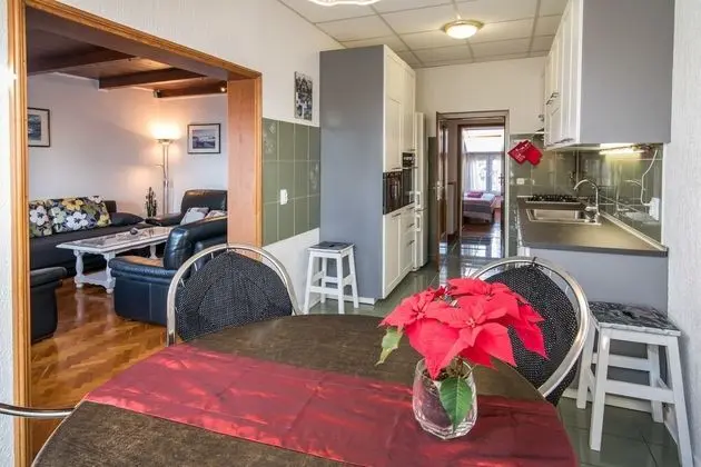 Panoramic Apart Daire, Deniz Manzaralı