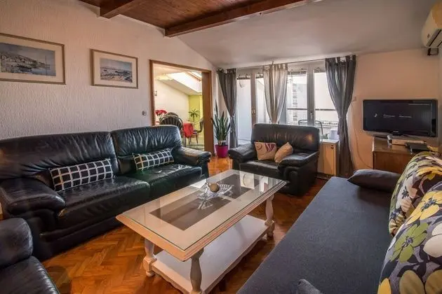 Panoramic Apart Daire, Deniz Manzaralı