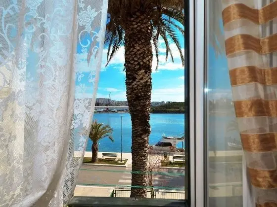Apart Daire (Three bedroom apartment with Sea view)