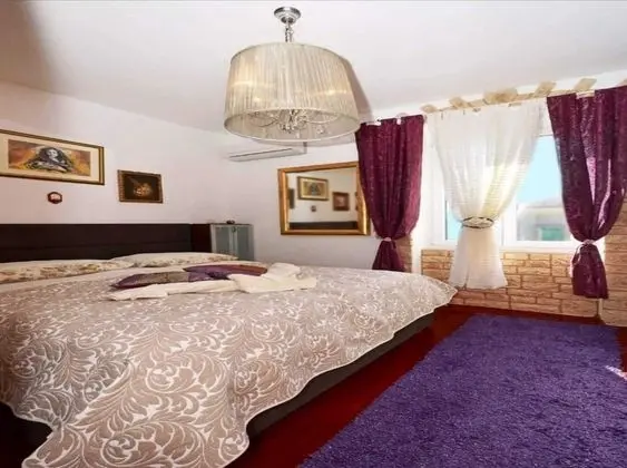 Apart Daire (Three bedroom apartment with Sea view)