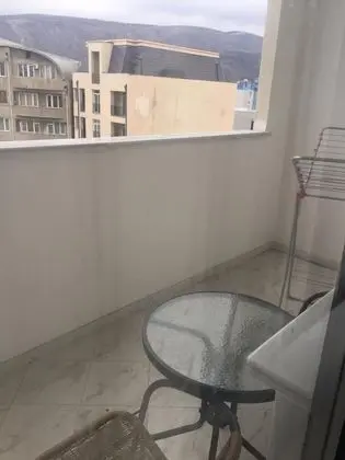 Standard Apart Daire (1 Berbuki Street 12, Saburtalo)