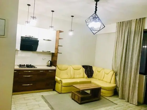 Standard Apart Daire (1 Berbuki Street 6, Saburtalo)