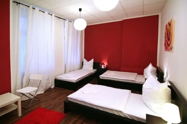 Apart Daire, 6 Yatak Odası