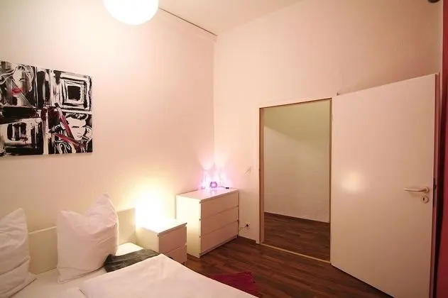 Apart Daire, 6 Yatak Odası