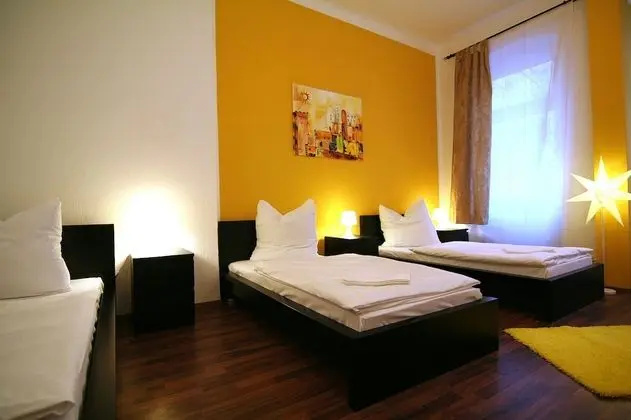 Apart Daire, 6 Yatak Odası