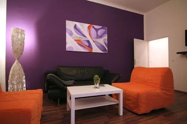 Apart Daire, 6 Yatak Odası