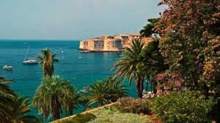 Apart Daire (Three Bedroom Apartment with Terrace,)