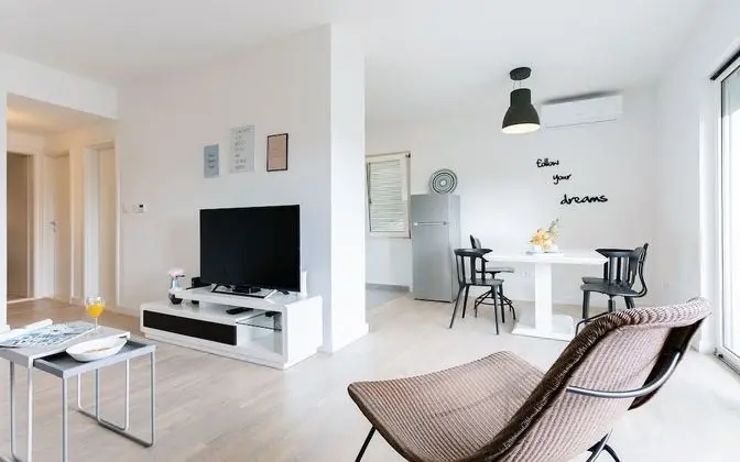 Apart Daire (Comfort Two Bedroom Apartment with Ba)