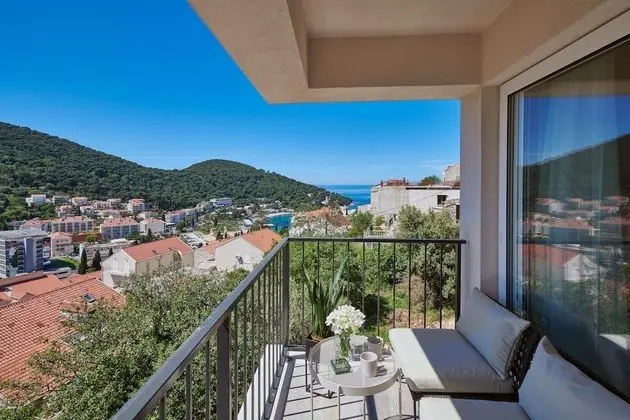 Apart Daire (Two Bedroom Apartment with Terrace)