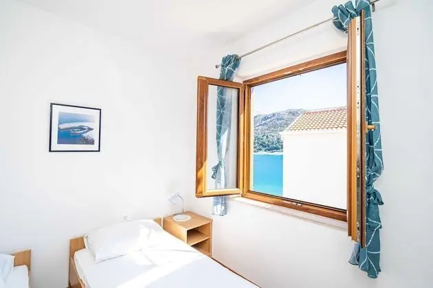 Apart Daire (Three Bedroom Apartment with Balcony )