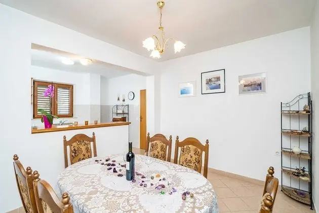 Apart Daire (Three Bedroom Apartment with Balcony )