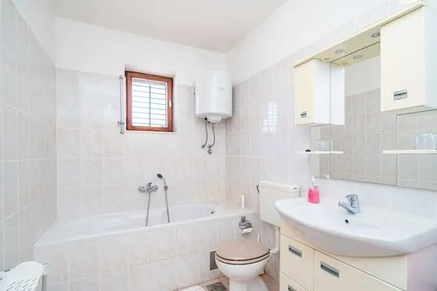 Apart Daire (Three Bedroom Apartment with Balcony )