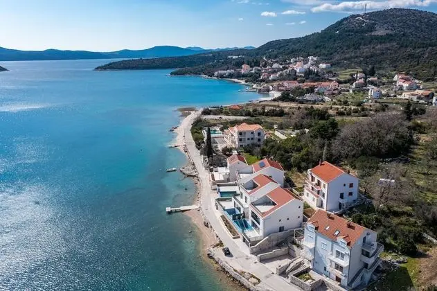 Apart Daire (Three Bedroom Apartment with Balcony )