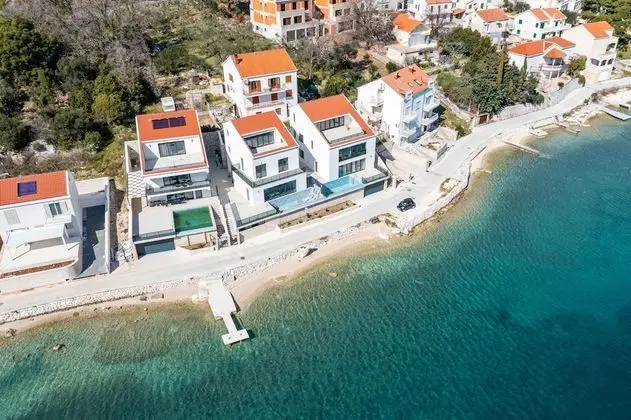 Apart Daire (Three Bedroom Apartment with Balcony )