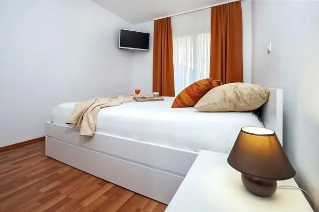 Apart Daire, 2 Yatak Odası, Sigara İçilmez, Balkon