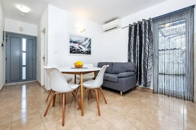 Apart Daire, 2 Yatak Odası, Sigara İçilmez, Balkon