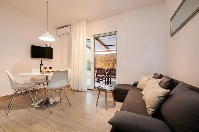 Apart Daire (Two Bedroom Apartment with Terrace an)