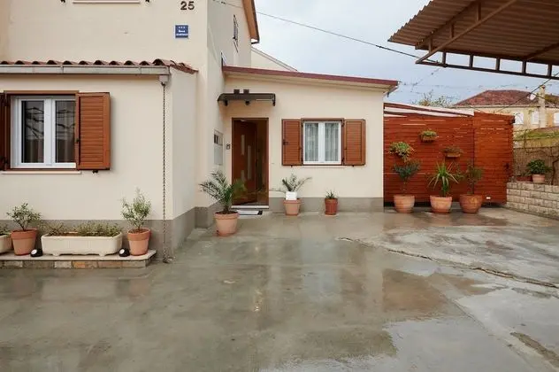 Apart Daire (Two Bedroom Apartment with Terrace an)