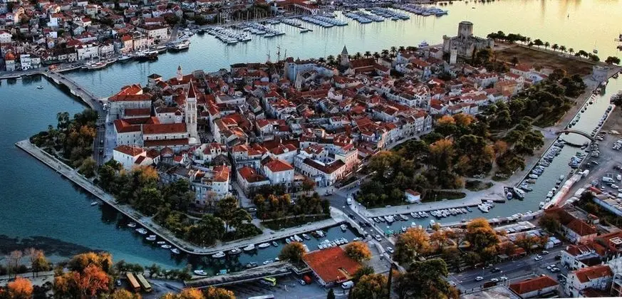 Apart Daire (Two Bedroom Apartment with Terrace an)