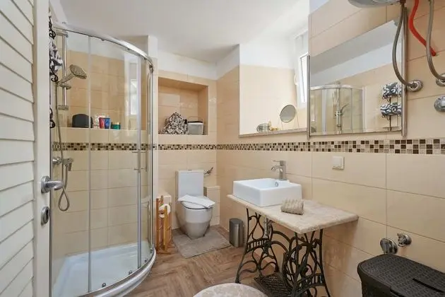 Apart Daire (One-Bedroom Apartment with Terrace)