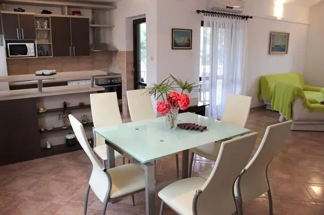 Apart Daire (Two Bedroom Apartment with Terrace)