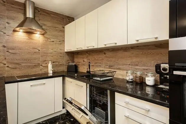 Apart Daire, 2 Yatak Odası, Balkon