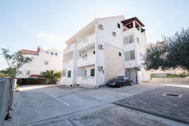 Apart Daire (Two Bedroom Apartment with Balcony)