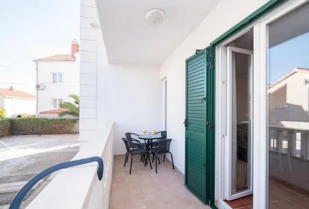 Apart Daire (Two Bedroom Apartment with Balcony)