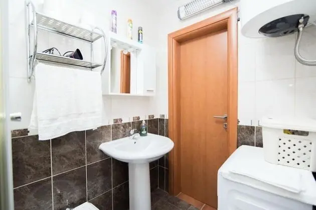 Apart Daire (Two Bedroom Apartment with Balcony)