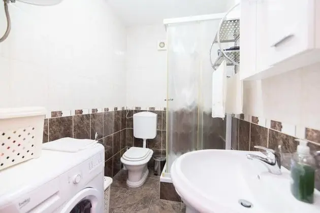 Apart Daire (Two Bedroom Apartment with Balcony)