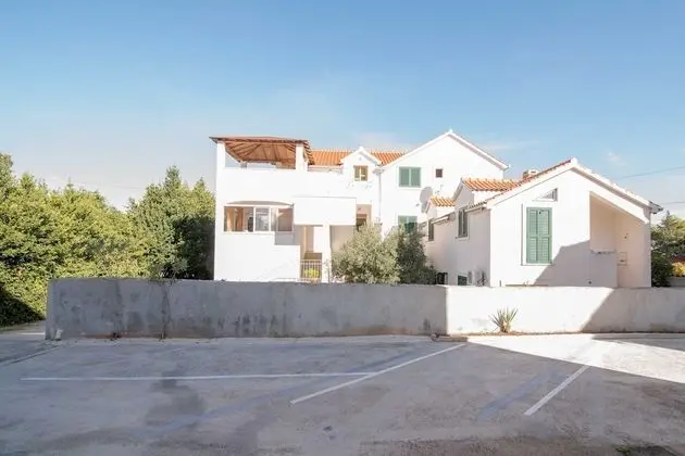Apart Daire (Two Bedroom Apartment with Balcony)