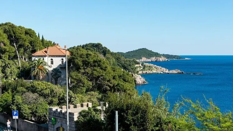 Apart Daire (One Bedroom Apartment with Sea View)