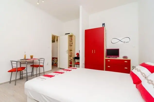 Stüdyo (Comfort Studio Apartment with Terrace)