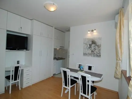 Apart Daire (Apartment Charming Arena - One Bedroo)