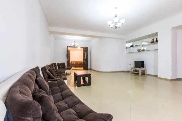Apart Daire (3 Arnold Chikobava Street 10)