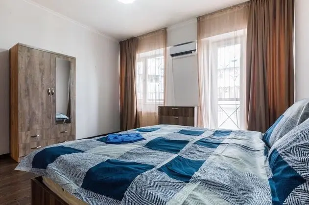 Apart Daire (3 Arnold Chikobava Street 10)