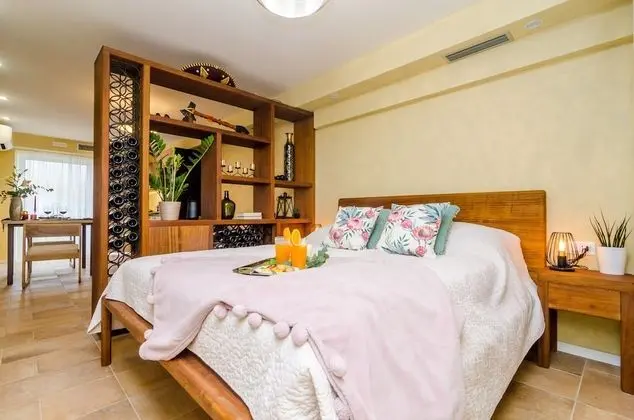 Stüdyo (City Getaway - Studio Apartment)