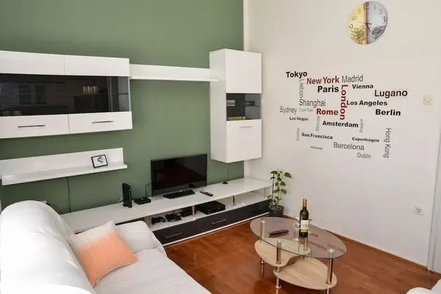Apart Daire, Şehir Manzaralı
