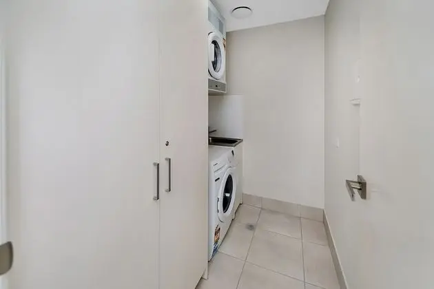 Apartment Close To The City Life on Lake 3