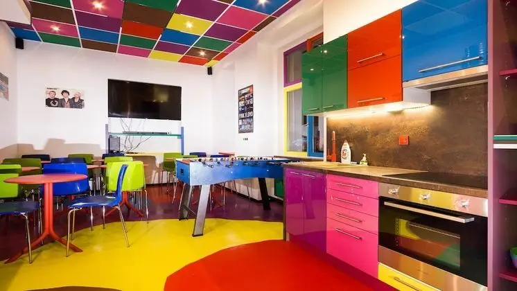 Design İki Ayrı Yataklı Oda (Pink)