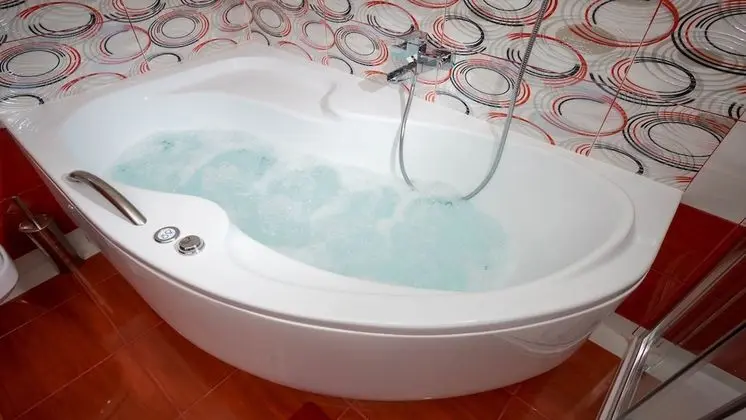 Design Tek Büyük Yataklı Oda (Red)