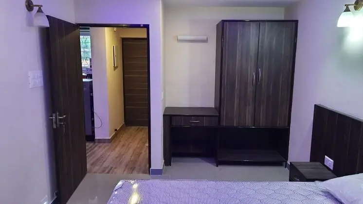 Apart Daire, 1 Büyük (Queen) Boy Yatak ve Çekyat