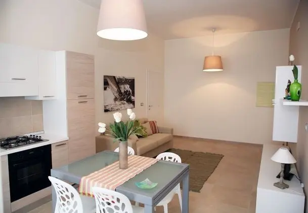 Apart Daire, Avlu Manzaralı (Sottovento)