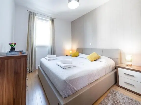 Apart Daire (One Bedroom Apartment with Balcony an)