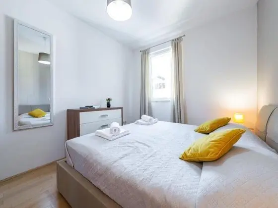 Apart Daire (One Bedroom Apartment with Balcony an)