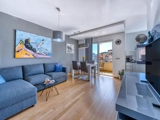 Apart Daire (One Bedroom Apartment with Balcony an)