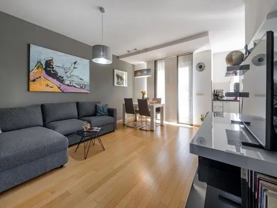 Apart Daire (One Bedroom Apartment with Balcony an)
