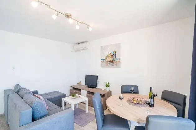 Apart Daire (Two Bedroom Apartment with Terrace)